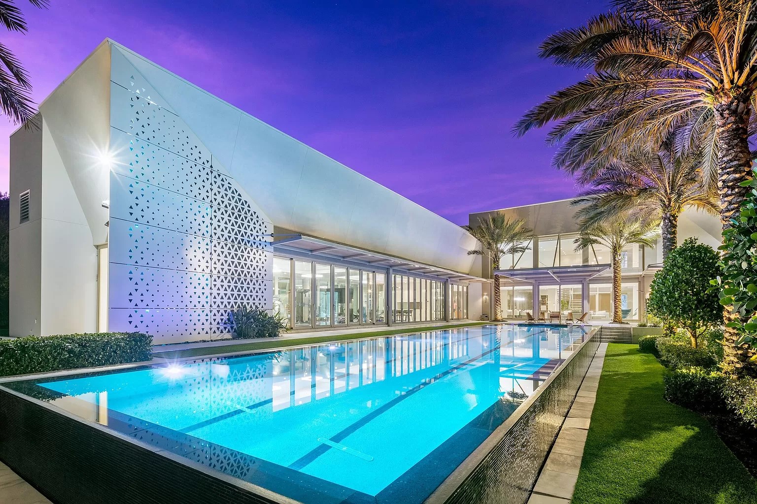 19-39 – Shamshad (web) (1) LaGasse Pools Residential South Florida