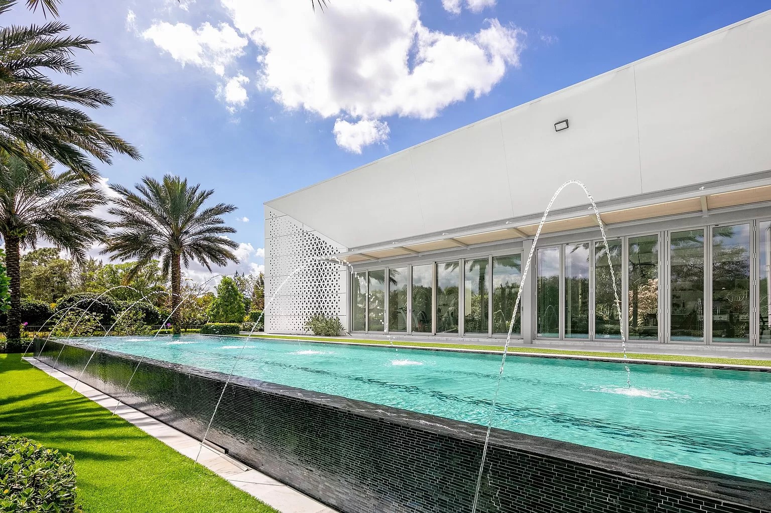 19-39 – Shamshad (web) (6) LaGasse Pools shows pool with water fountain feature